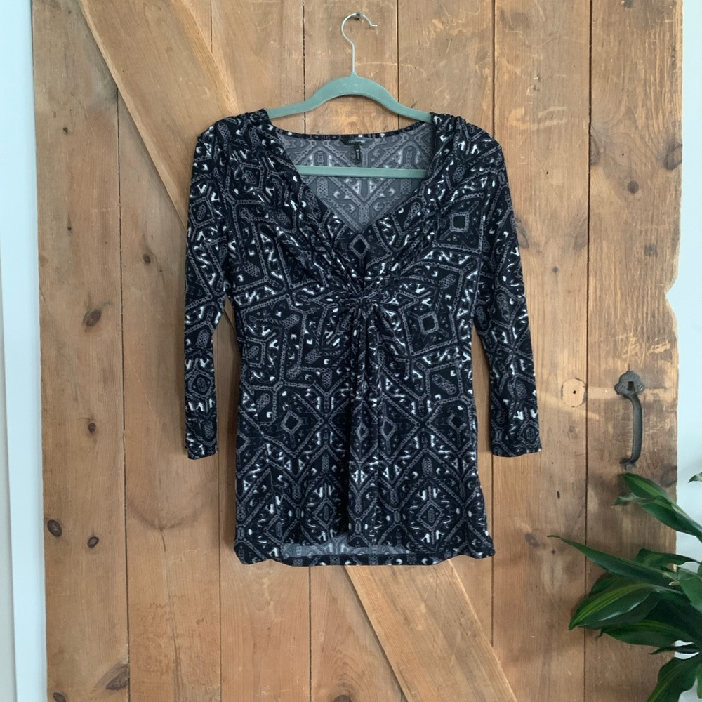 Daisy Fuentes Geometric Top